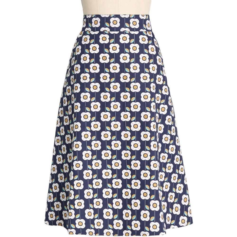 Daisies On Display Midi A-Line Skirt